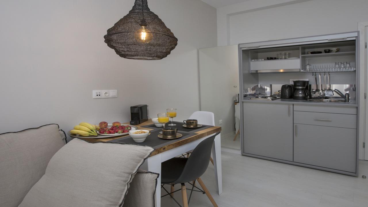 Ermou Stylish Suites By Ghh Athene Buitenkant foto